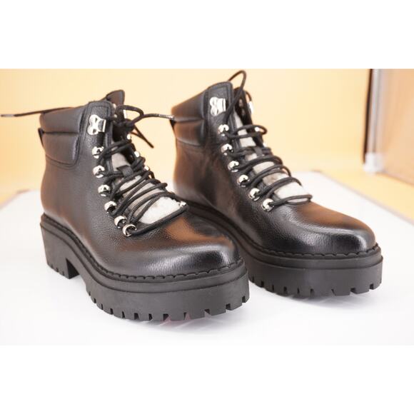 Marc Fisher Nairy Black Leather Shearling ankle boot size 7.5 biker Lugg wool - Picture 11 of 11